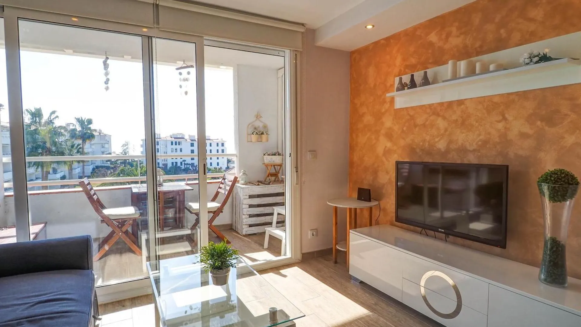 Seaside Cozy Apartment By Hello Homes Sitges